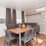 Amadria Park Mobile Homes 4* Szybenik