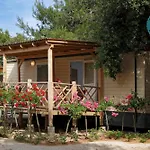 Kompleks wypoczynkowy Amadria Park Mobile Homes 4*
