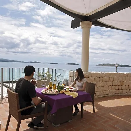 Amadria Park Mobile Homes 4* 시베니크