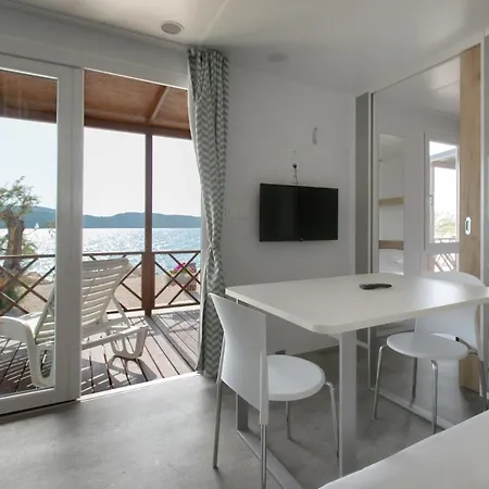 Parque de vacaciones Amadria Park Mobile Homes Šibenik