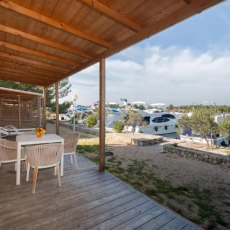 Amadria Park Mobile Homes Szybenik