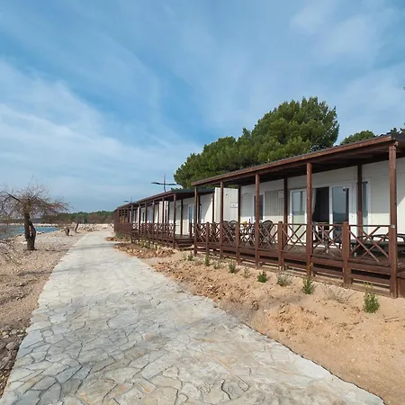홀리데이파크 Amadria Park Mobile Homes 시베니크
