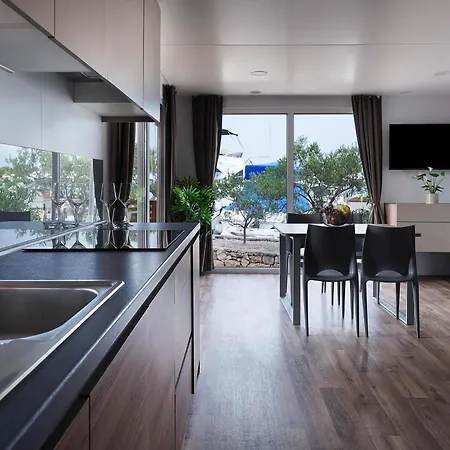 Amadria Park Mobile Homes 4*