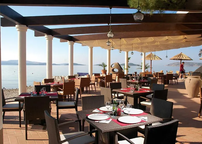 Amadria Park Mobile Homes 假日公园 希贝尼克