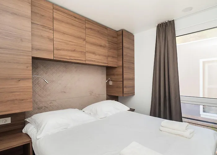 Amadria Park Mobile Homes